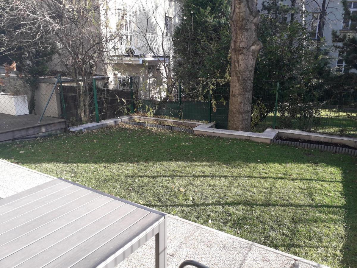 Apartament Cosy Flat In The Quiet Area With Own Garden, Free Parking And Direct Public Transport Link To The Centre Wiedeń Zewnętrze zdjęcie